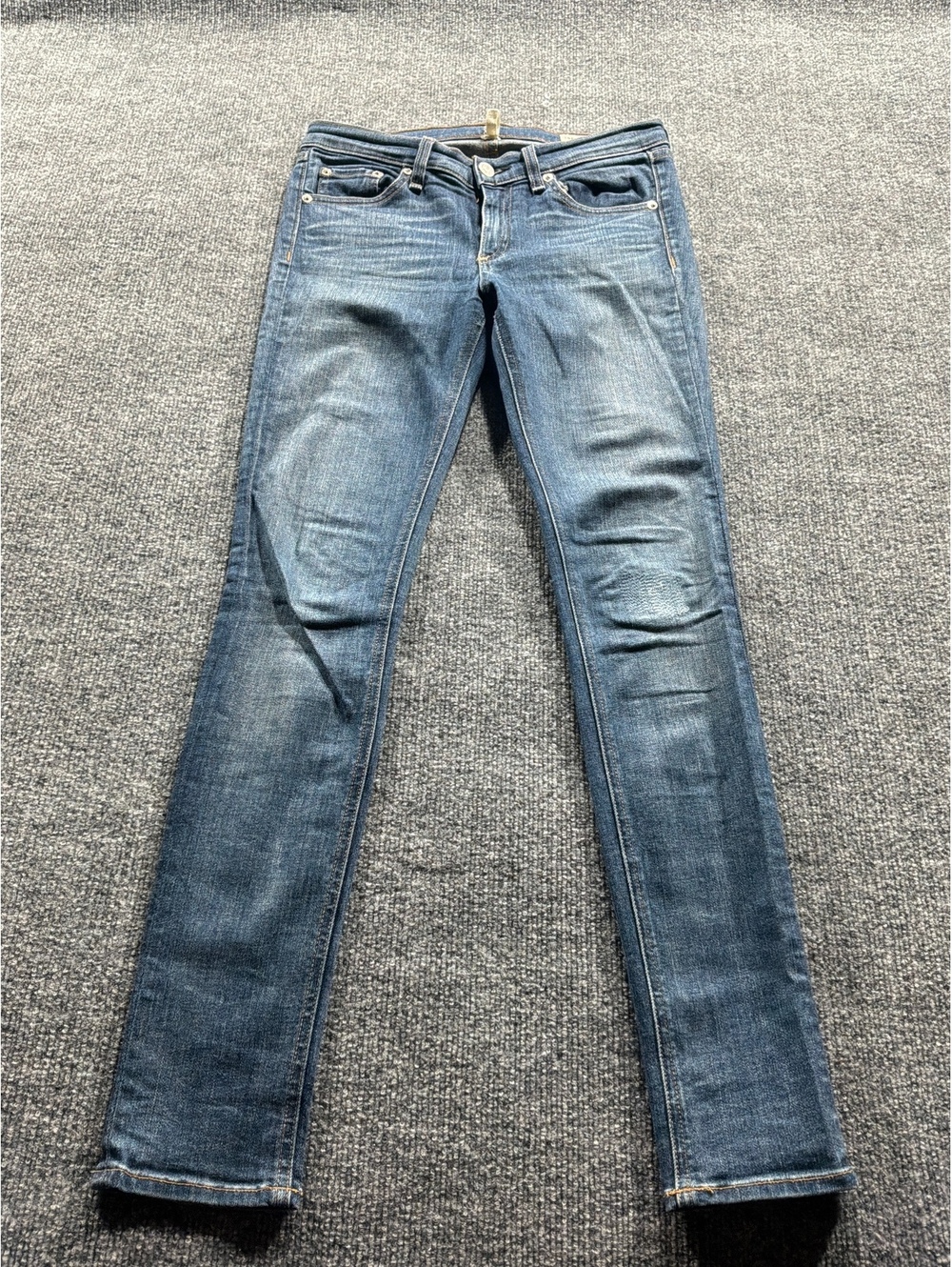 rag & bone Skinny Jeans in Medium Blue Wash, Size 27